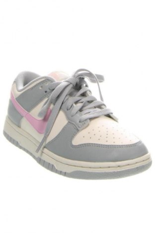 Γυναικεία παπούτσια Nike, Μέγεθος 37, Χρώμα Πολύχρωμο, Τιμή 74,99 €