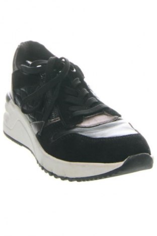 Obuwie damskie Tamaris, Rozmiar 40, Kolor Czarny, Cena 202,99 zł