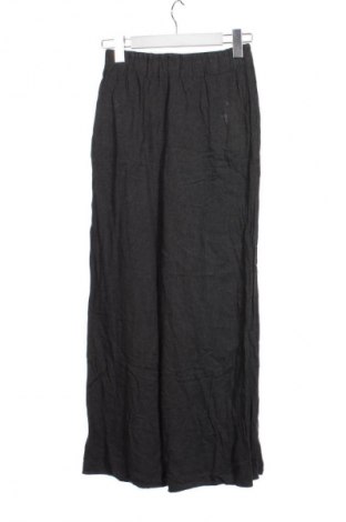 Дамски панталон Bershka, Размер XXS, Цвят Сив, Цена 6,64 €