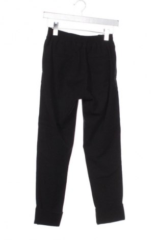 Дамски панталон Bershka, Размер XS, Цвят Черен, Цена 7,15 €