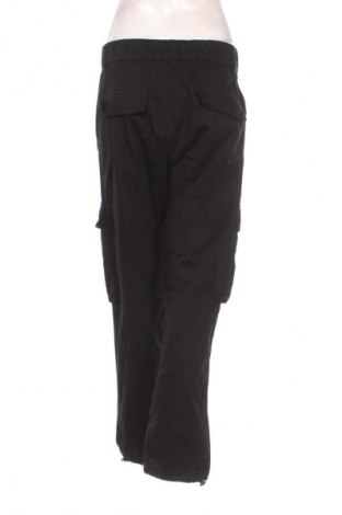 Damskie spodnie Bershka, Rozmiar L, Kolor Czarny, Cena 64,30 zł