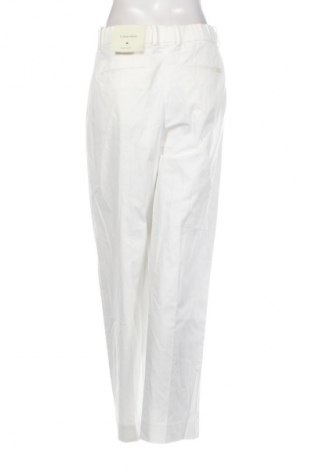 Pantaloni de femei Calvin Klein, Mărime M, Culoare Alb, Preț 241,99 Lei