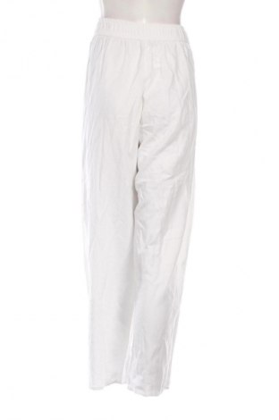 Dámské kalhoty  Pull&Bear, Velikost L, Barva Bílá, Cena  319,00 Kč