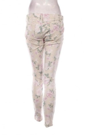 Дамски панталон United Colors Of Benetton, Размер M, Цвят Многоцветен, Цена 7,47 €