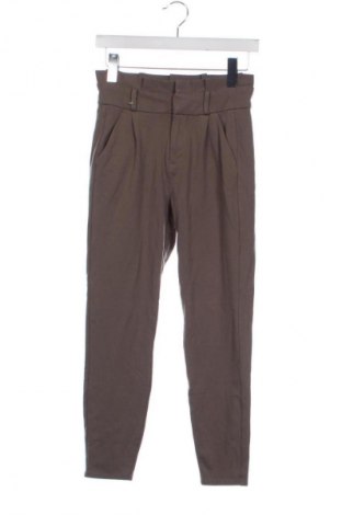 Дамски панталон Vero Moda, Размер XS, Цвят Бежов, Цена 6,64 €