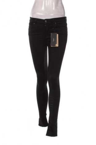 Dámské kalhoty  Vero Moda, Velikost S, Barva Černá, Cena  259,00 Kč