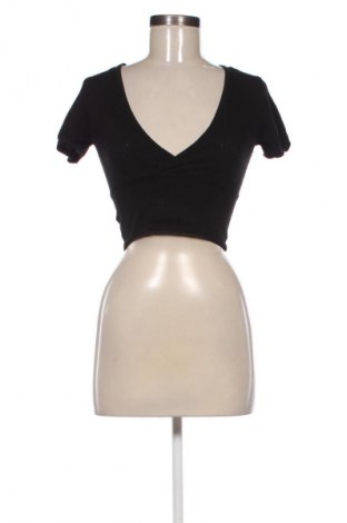 Dámský svetr Bershka, Velikost S, Barva Černá, Cena  169,00 Kč