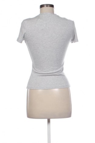 Дамски пуловер Pigalle, Размер XS, Цвят Сребрист, Цена 9,71 €