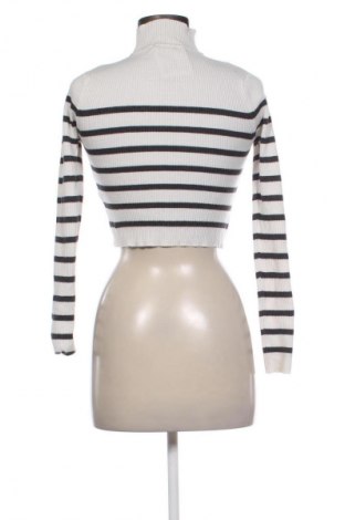 Дамски пуловер Pull&Bear, Размер S, Цвят Многоцветен, Цена 11,75 €