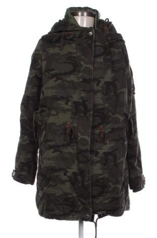 Дамско палто Bershka, Размер L, Цвят Многоцветен, Цена 39,00 €