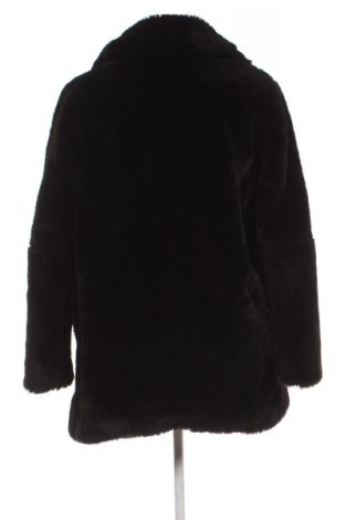 Дамско палто Bershka, Размер XS, Цвят Черен, Цена 31,18 €