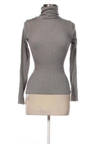 Helancă de femei Uniqlo, Mărime M, Culoare Multicolor, Preț 36,99 Lei