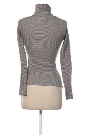 Helancă de femei Uniqlo, Mărime M, Culoare Multicolor, Preț 36,99 Lei