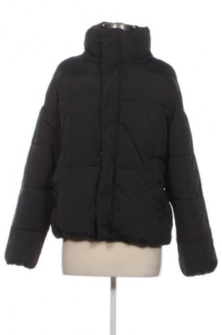 Γυναικείο μπουφάν Bershka, Μέγεθος XS, Χρώμα Μαύρο, Τιμή 10,99 €