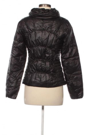 Дамско яке Guess, Размер S, Цвят Черен, Цена 62,88 €