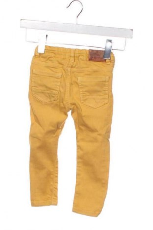 Dětské džíny  Unbranded, Velikost 18-24m/ 86-98 cm, Barva Žlutá, Cena  159,00 Kč
