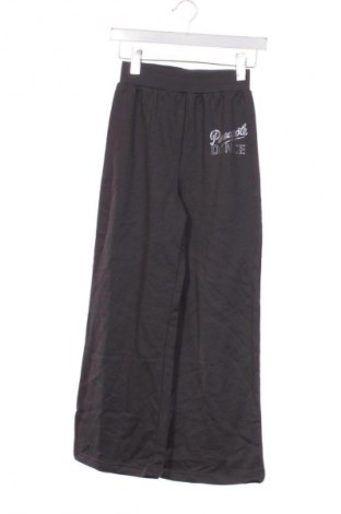 Детско спортно долнище Primark, Размер 9-10y/ 140-146 см, Цвят Сив, Цена 5,11 €