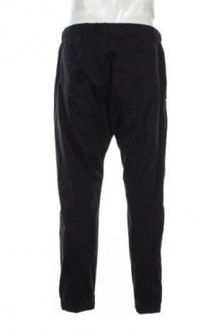 Ανδρικό παντελόνι Pull&Bear, Μέγεθος XL, Χρώμα Μαύρο, Τιμή 9,99 €
