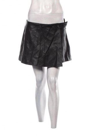 Nadrágszoknya Pull&Bear, Méret L, Szín Fekete, Ár 2 129 Ft