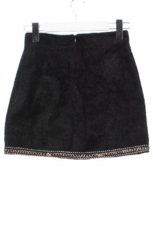 Пола - панталон Unbranded, Размер S, Цвят Черен, Цена 7,66 €