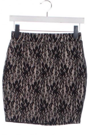 Пола Amisu, Размер XS, Цвят Черен, Цена 10,22 €