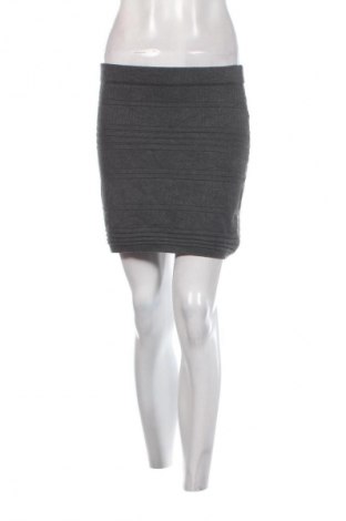 Пола Atmosphere, Размер M, Цвят Сив, Цена 2,04 €