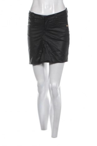 Пола Bershka, Размер M, Цвят Сребрист, Цена 3,06 €