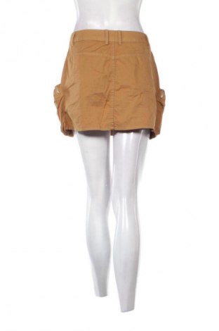 Пола Bershka, Размер S, Цвят Бежов, Цена 9,20 €