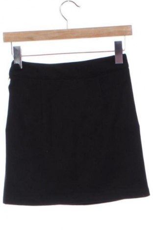 Пола Cropp, Размер XS, Цвят Черен, Цена 8,69 €