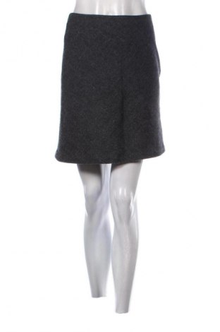 Пола Daphne, Размер S, Цвят Сив, Цена 21,47 €