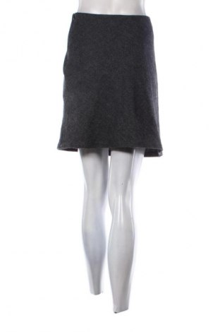 Пола Daphne, Размер S, Цвят Сив, Цена 21,47 €