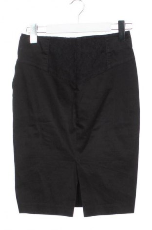 Пола Guess, Размер XS, Цвят Черен, Цена 25,05 €