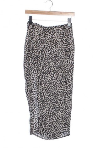 Пола H&M, Размер XS, Цвят Многоцветен, Цена 9,20 €