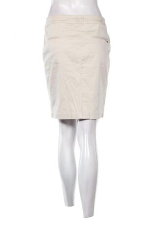 Пола Mango, Размер M, Цвят Екрю, Цена 10,97 €