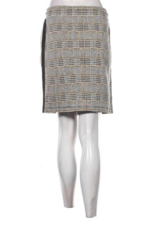 Пола Miss E, Размер L, Цвят Многоцветен, Цена 4,09 €