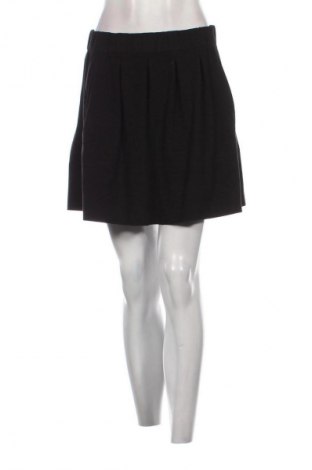 Пола Moves, Размер M, Цвят Черен, Цена 9,20 €