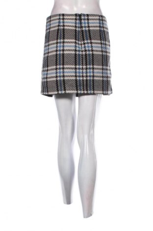 Пола New Look, Размер S, Цвят Многоцветен, Цена 4,09 €