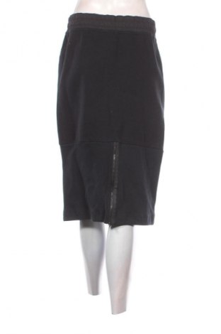 Пола Nike, Размер M, Цвят Черен, Цена 54,42 €