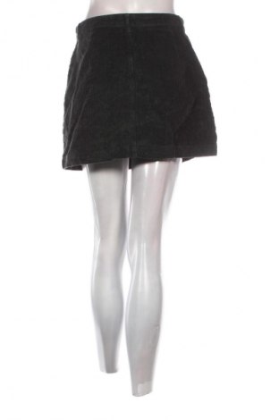 Пола ONLY, Размер M, Цвят Зелен, Цена 4,09 €