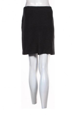 Szoknya Opus, Méret M, Szín Fekete, Ár 1 049 Ft