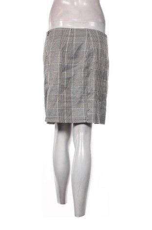 Пола Parisian, Размер M, Цвят Многоцветен, Цена 2,04 €