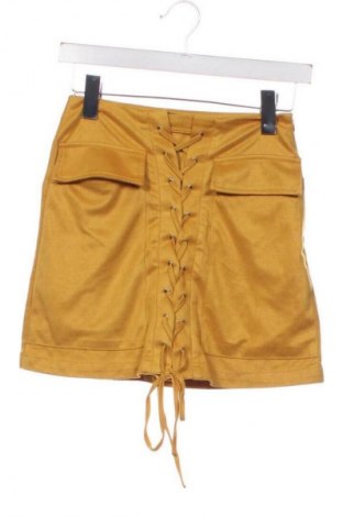 Пола Pretty Little Thing, Размер XS, Цвят Жълт, Цена 5,11 €