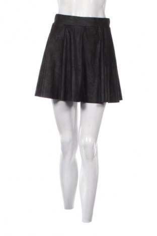 Пола Pull&Bear, Размер S, Цвят Черен, Цена 11,09 €