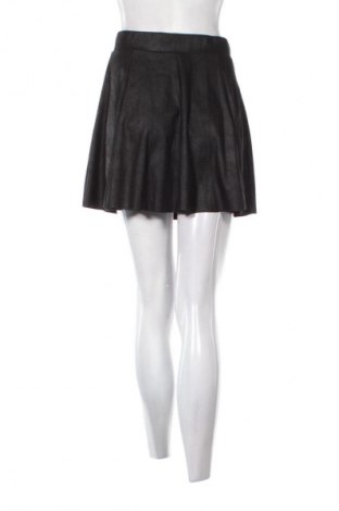 Пола Pull&Bear, Размер S, Цвят Черен, Цена 11,09 €