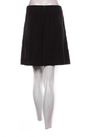 Пола Reserved, Размер S, Цвят Черен, Цена 5,62 €