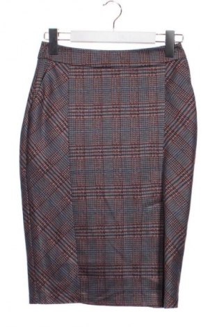 Пола Reserved, Размер XS, Цвят Многоцветен, Цена 5,62 €