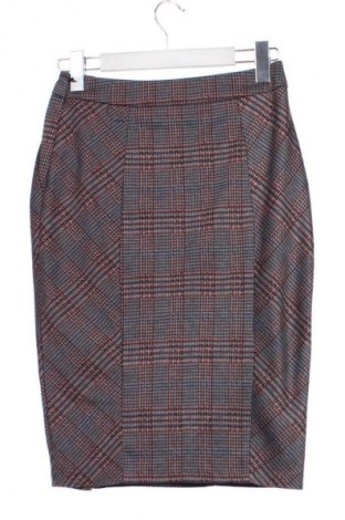 Пола Reserved, Размер XS, Цвят Многоцветен, Цена 5,62 €