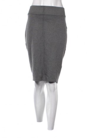 Пола Reserved, Размер L, Цвят Сив, Цена 6,13 €