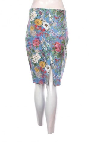 Пола Reserved, Размер L, Цвят Многоцветен, Цена 6,64 €