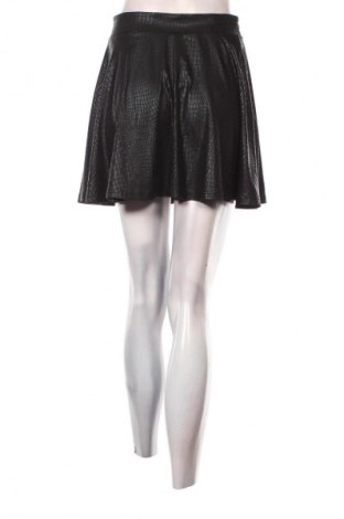 Пола SHEIN, Размер S, Цвят Черен, Цена 5,11 €